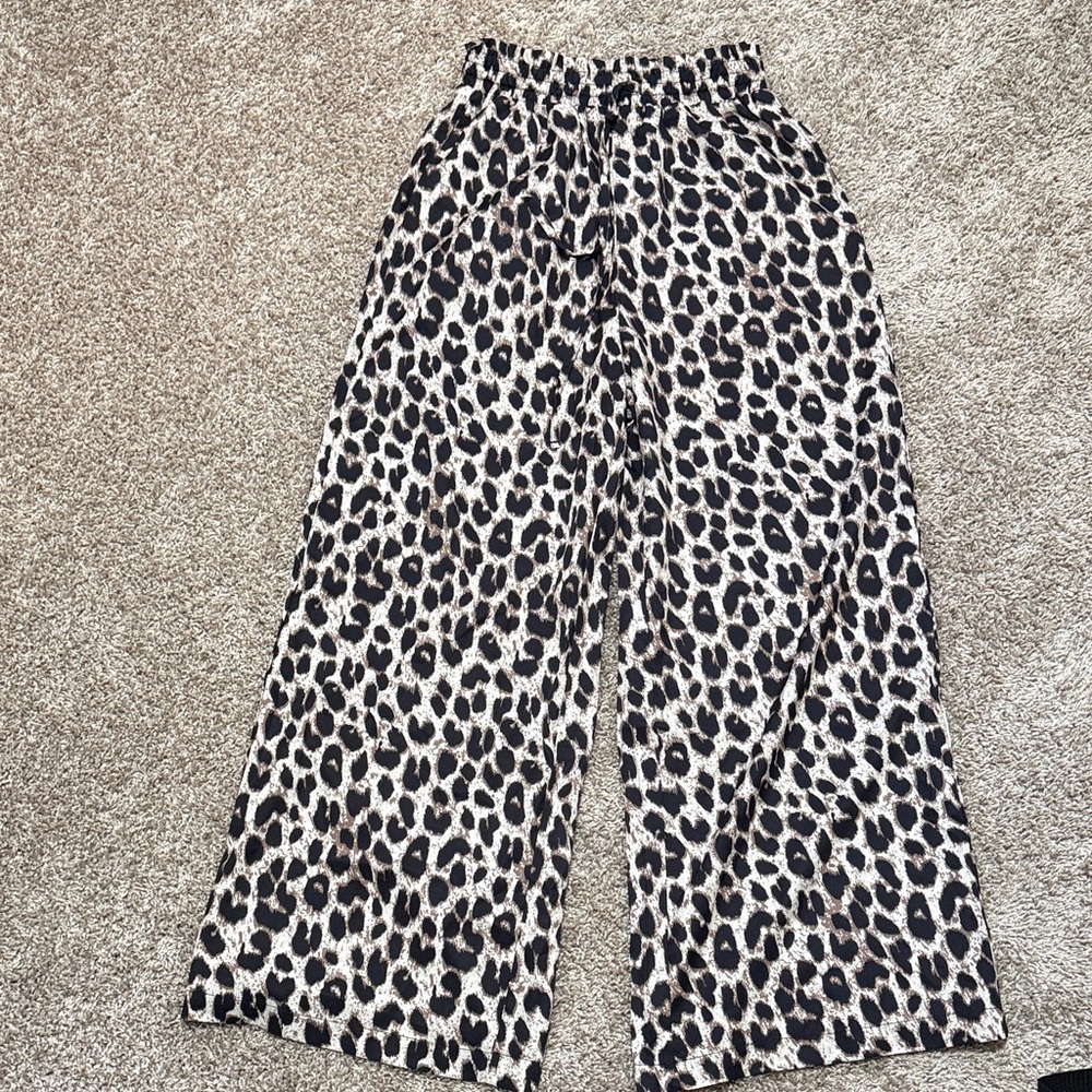 HALARA Leopard Print Wide-Leg Pants